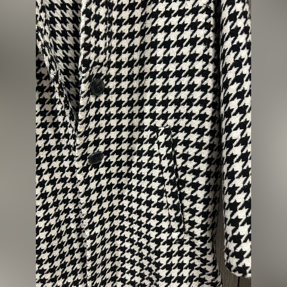 Houndstooth coat - Picture 2 of 2